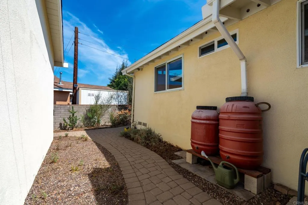 https://cdn.realtyfeed.com/cdn/127/306780294/94aebe86f389c24e3414dc99daae3bac.webp