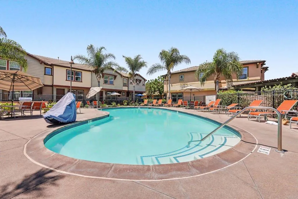 https://cdn.realtyfeed.com/cdn/127/306780316/1eac48d912ad8a23bf6f769c449ecc75.webp