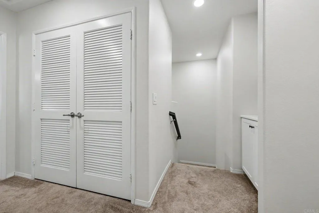 https://cdn.realtyfeed.com/cdn/127/306780316/20e6c921fdcc6955479cb7ad1f3a37d9.webp