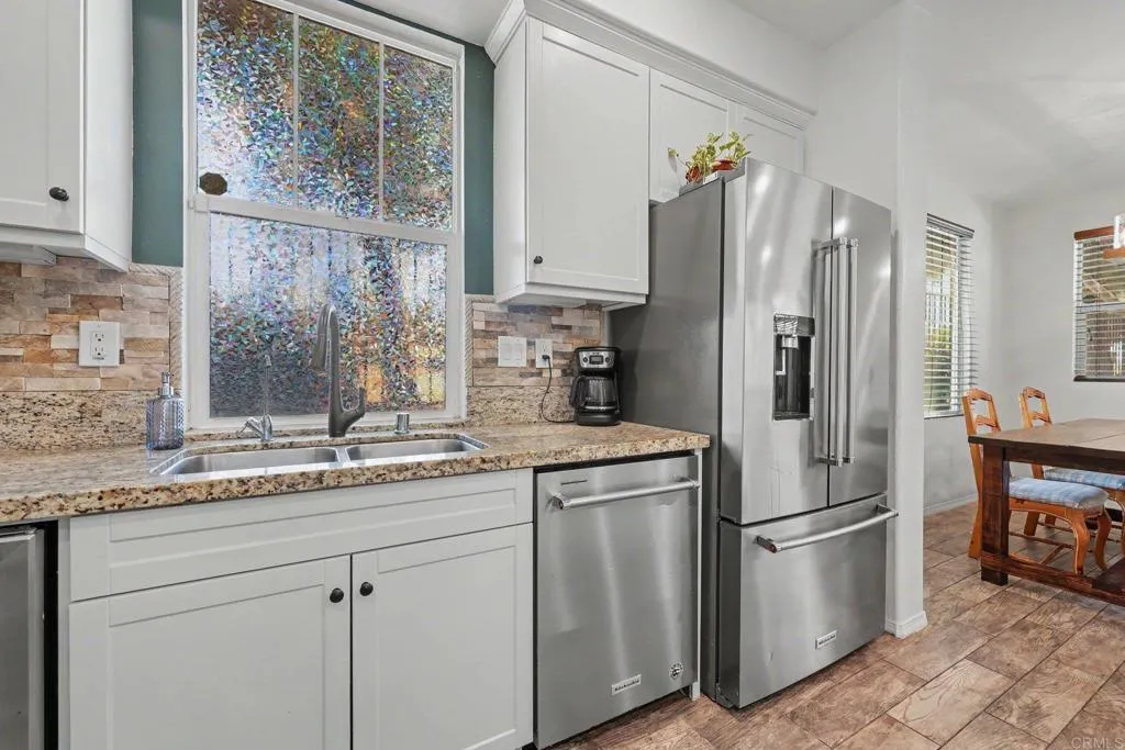 https://cdn.realtyfeed.com/cdn/127/306780316/a3ab06fdc7672c1b590daa36e63196f3.webp