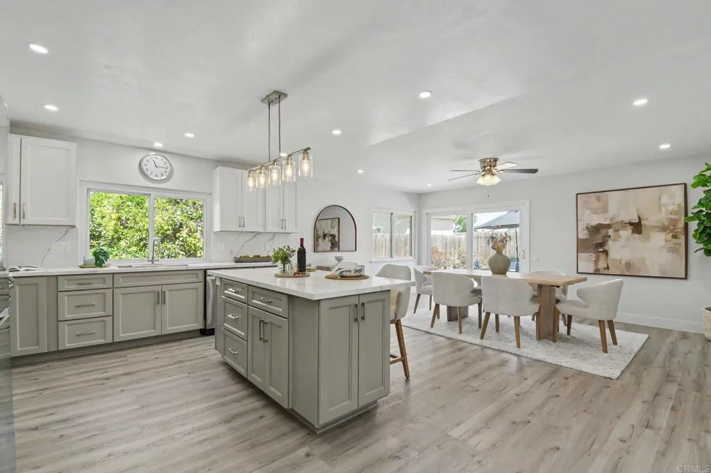 https://cdn.realtyfeed.com/cdn/127/306780329/5d0e30f0cd785116d56dc9555c53f0e1.webp