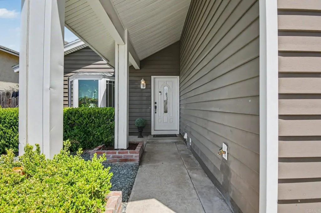 https://cdn.realtyfeed.com/cdn/127/306780329/6f0f448d6d33eead59518a7f09645a1f.webp