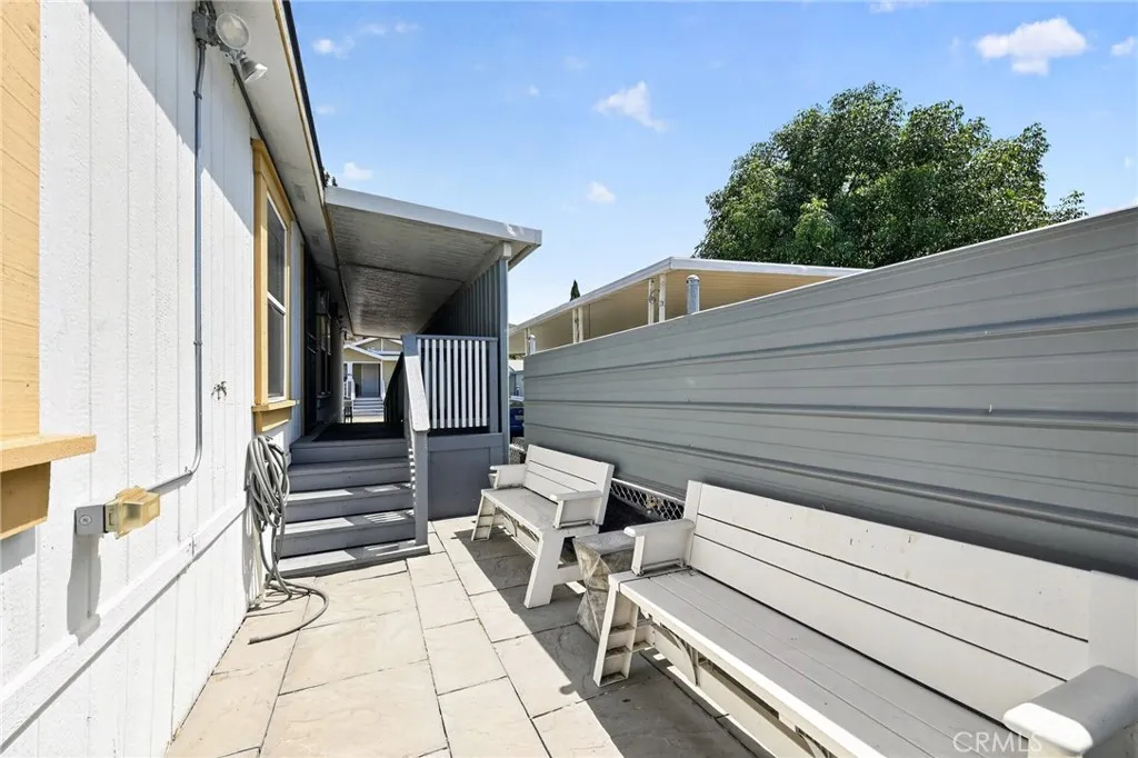 https://cdn.realtyfeed.com/cdn/127/306780351/2a0e0da43f80b51e9d9dc0cbaf4da66a.webp