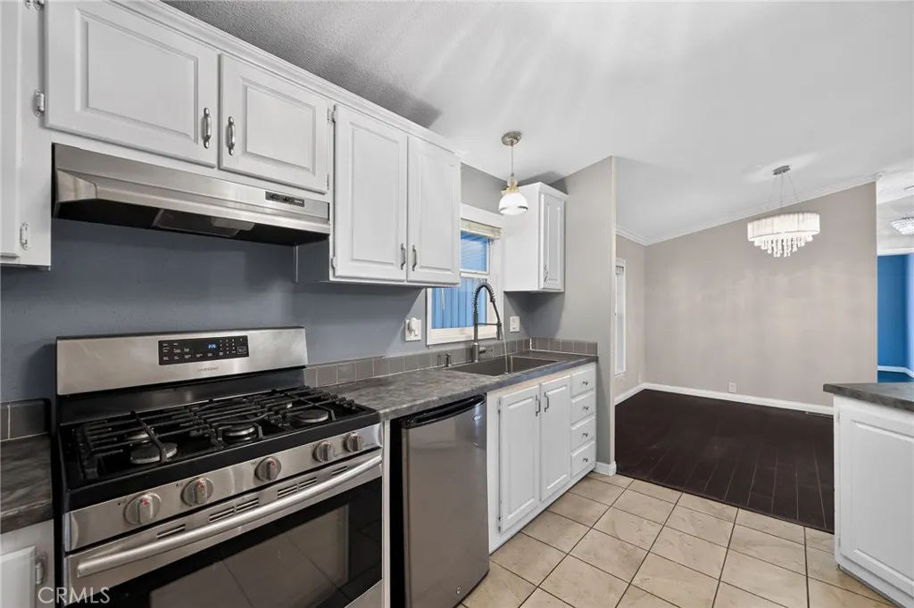https://cdn.realtyfeed.com/cdn/127/306780351/338fefb94f2f3ebb0a98a34653e8c42b.webp