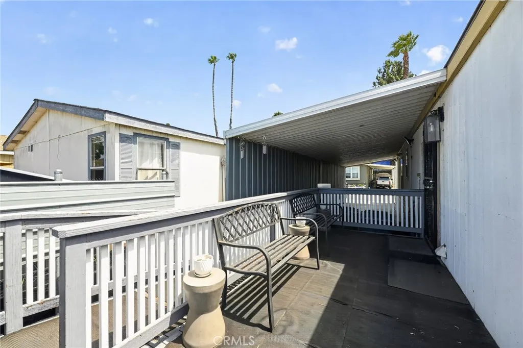 https://cdn.realtyfeed.com/cdn/127/306780351/40b3b2f9c32e5864b82186935f7c5763.webp