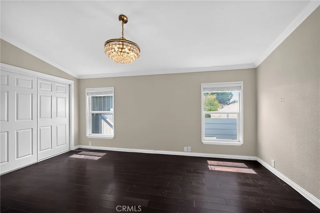 https://cdn.realtyfeed.com/cdn/127/306780351/6c1f2a1dd4c24c24809f8693d4181806.webp