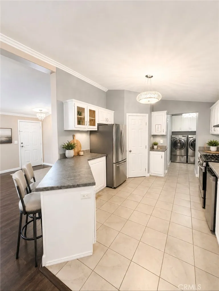 https://cdn.realtyfeed.com/cdn/127/306780351/9cae240bfb62ea3854ec5204ba2cf5e6.webp