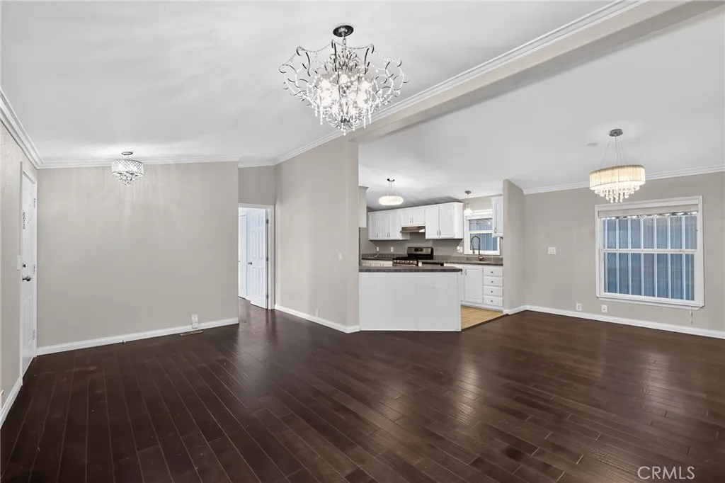 https://cdn.realtyfeed.com/cdn/127/306780351/ce9b56b44ba621b88baac81625c216e2.webp