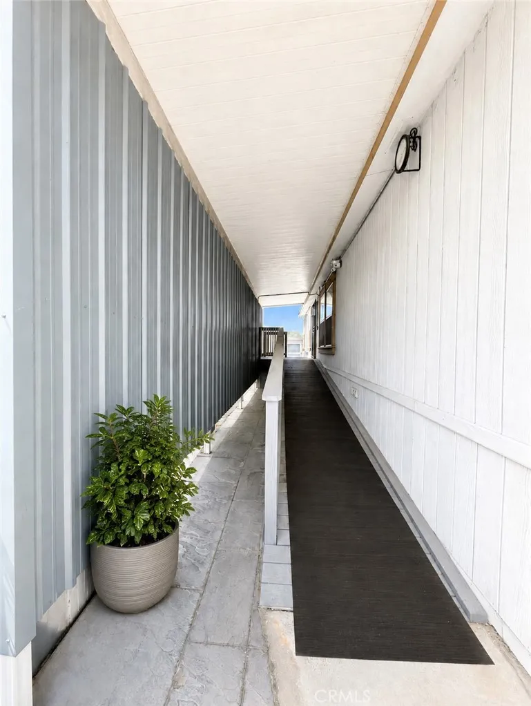https://cdn.realtyfeed.com/cdn/127/306780351/d2bf762a3052f91bf5eb66b496725bcd.webp