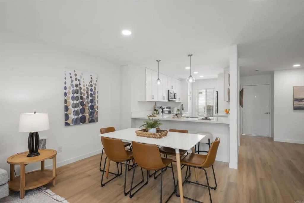 https://cdn.realtyfeed.com/cdn/127/306780357/c21615500184eed034c771e81dcaa076.webp