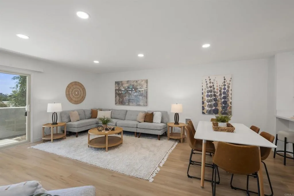 https://cdn.realtyfeed.com/cdn/127/306780357/e91665ae14c7f3f7b0959180cc4bb571.webp