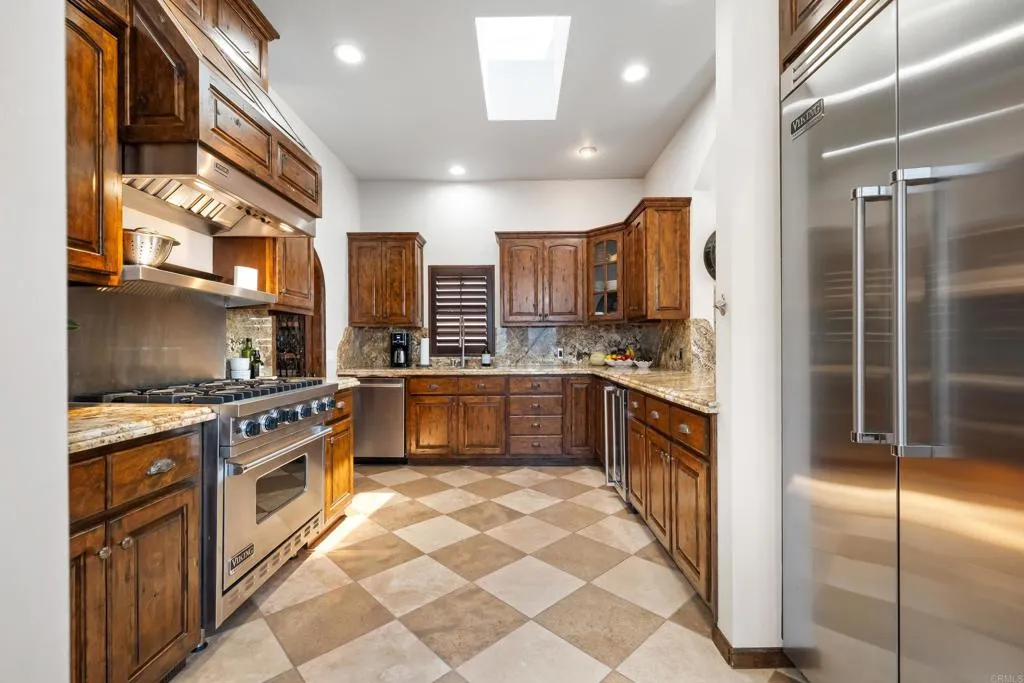https://cdn.realtyfeed.com/cdn/127/306780388/095819731bc60e587da2b27def5ceb9d.webp