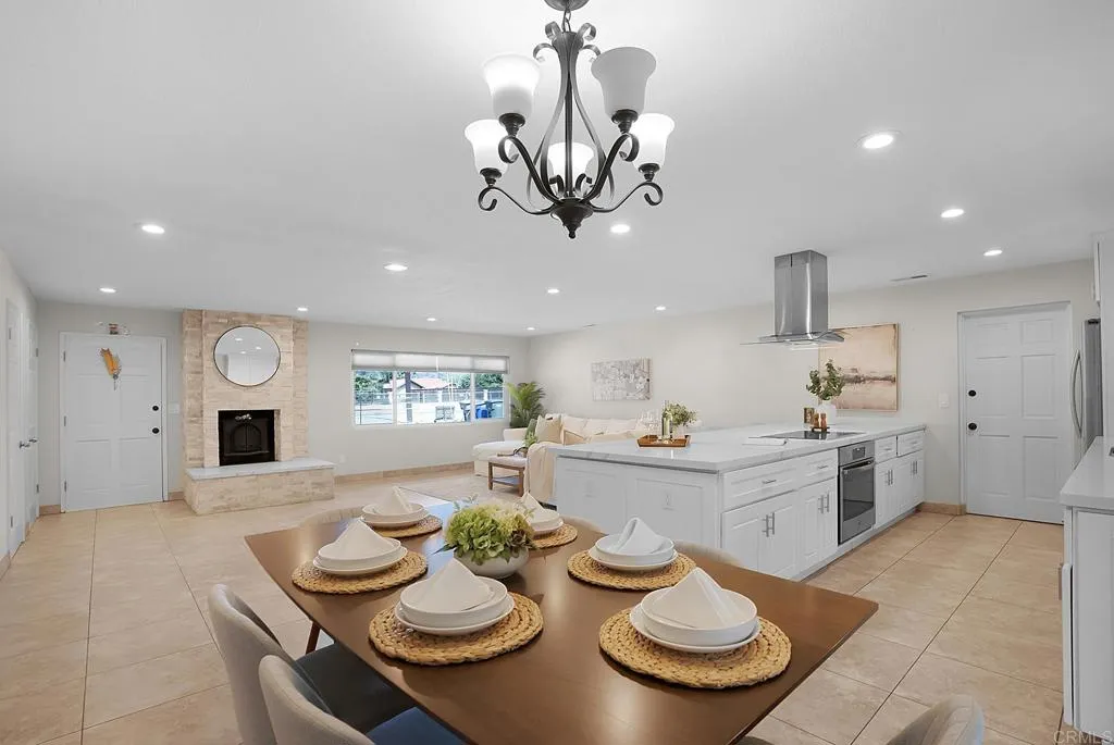 https://cdn.realtyfeed.com/cdn/127/306780399/37f1cbbdf43c79bc347af07fc2aeab97.webp