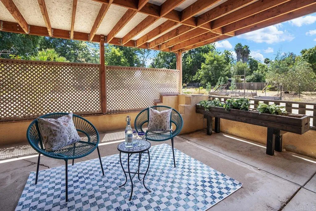 https://cdn.realtyfeed.com/cdn/127/306780399/6489cbf1ae691bfae8fc70f770445602.webp