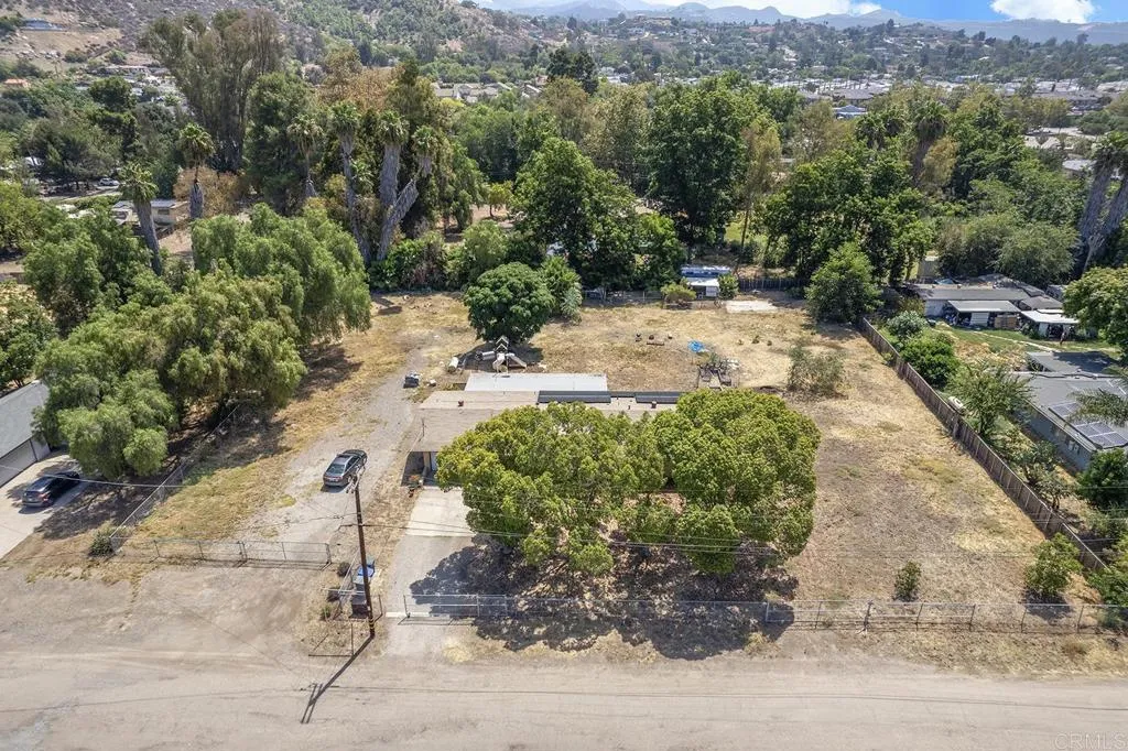https://cdn.realtyfeed.com/cdn/127/306780399/71113dc2759ccf1adaa1ac14d85ad085.webp