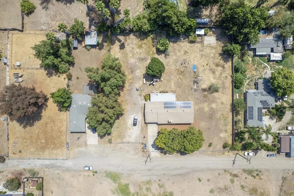 https://cdn.realtyfeed.com/cdn/127/306780399/71cbbc79278ff3eb1aab8a5e5caae44b.webp