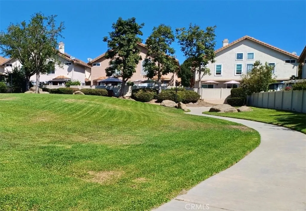 https://cdn.realtyfeed.com/cdn/127/306780401/02010a3b89234b276f00dae7b76354eb.webp