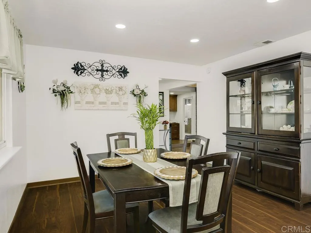https://cdn.realtyfeed.com/cdn/127/306780438/4573fb8947612350e3ceda7bcfc24d57.webp