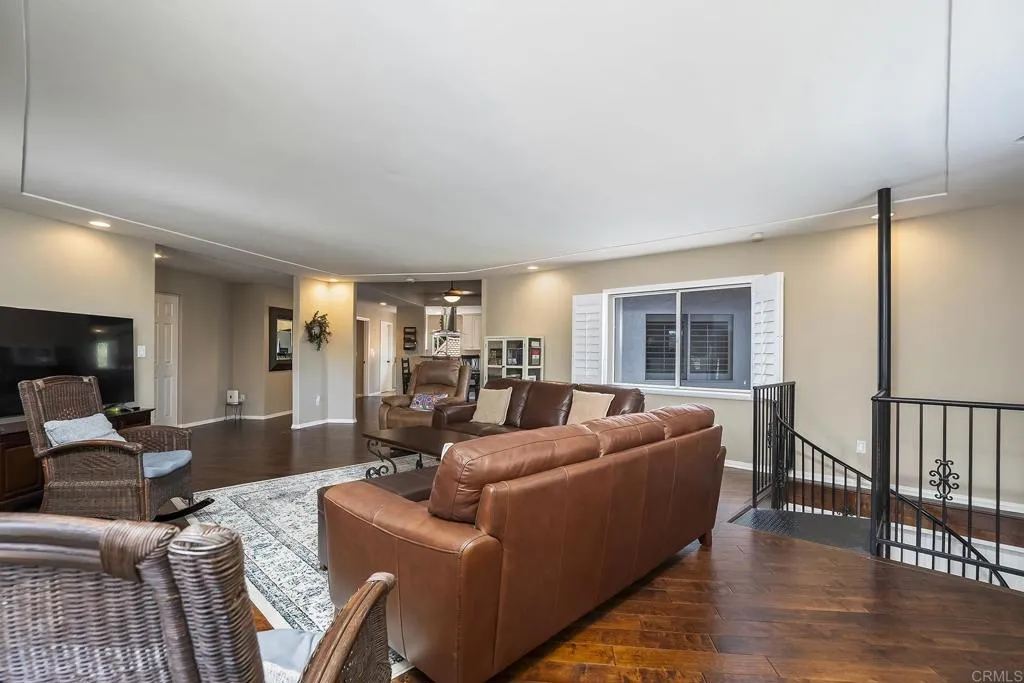 https://cdn.realtyfeed.com/cdn/127/306780454/066cdbae85707f5646ae6e927689b3ed.webp