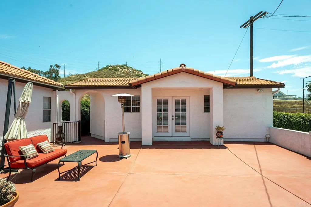https://cdn.realtyfeed.com/cdn/127/306780454/1979d4efb5cb5dd784d3380a928e387c.webp