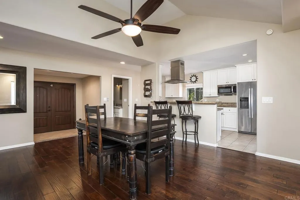 https://cdn.realtyfeed.com/cdn/127/306780454/2d7ba5977eb0b61de86878fb04667ecb.webp