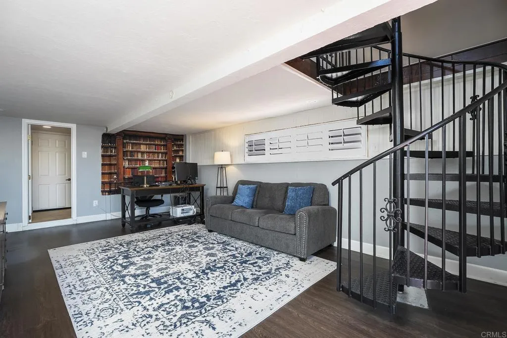 https://cdn.realtyfeed.com/cdn/127/306780454/5e3ba0c7036f9ed0c79935f094203525.webp