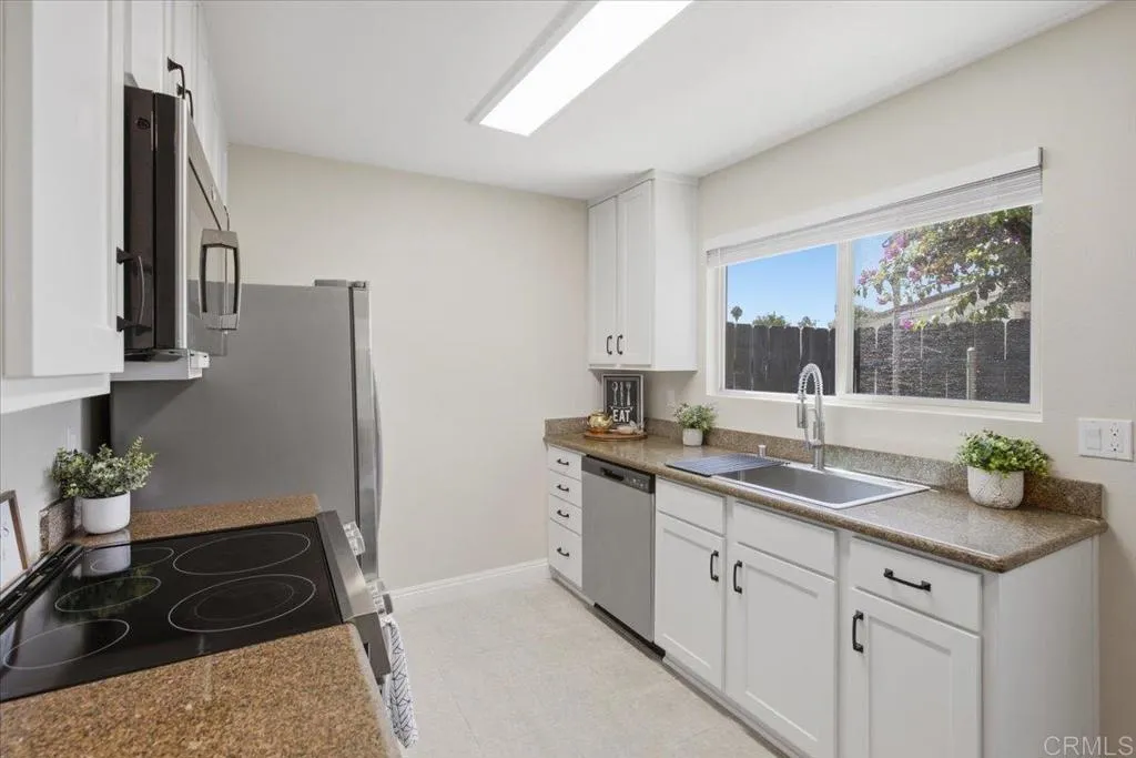Photo #8: PTP2605751 Listing: Photo #8
