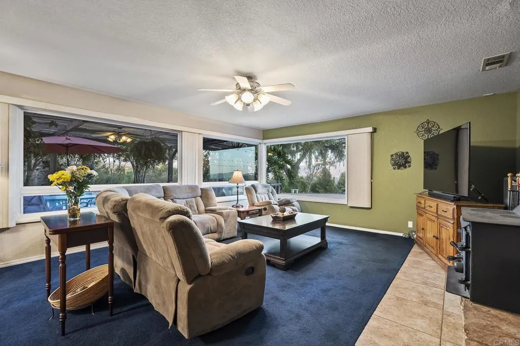 https://cdn.realtyfeed.com/cdn/127/306780493/0a6861882635378fa4e7fcc66968e29e.webp