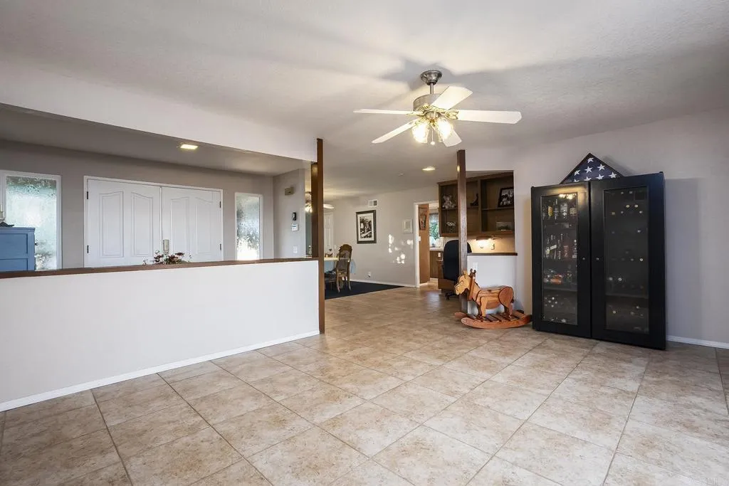 https://cdn.realtyfeed.com/cdn/127/306780493/3ba14809e14cc157c25306803c90d79d.webp