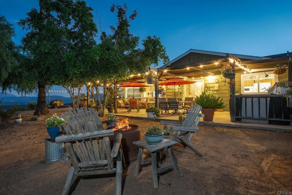 https://cdn.realtyfeed.com/cdn/127/306780493/4b9984c50d2f525ad2555667aab7e382.webp