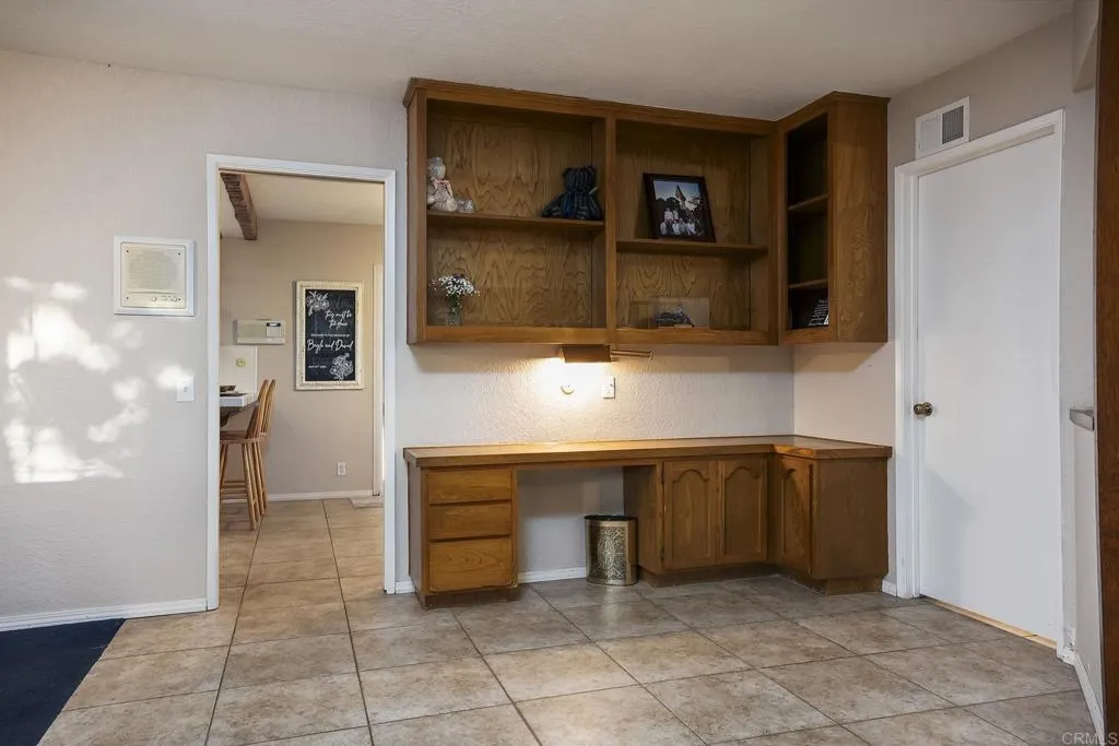 https://cdn.realtyfeed.com/cdn/127/306780493/b2035948f635401fdbf5b9eb0598215b.webp