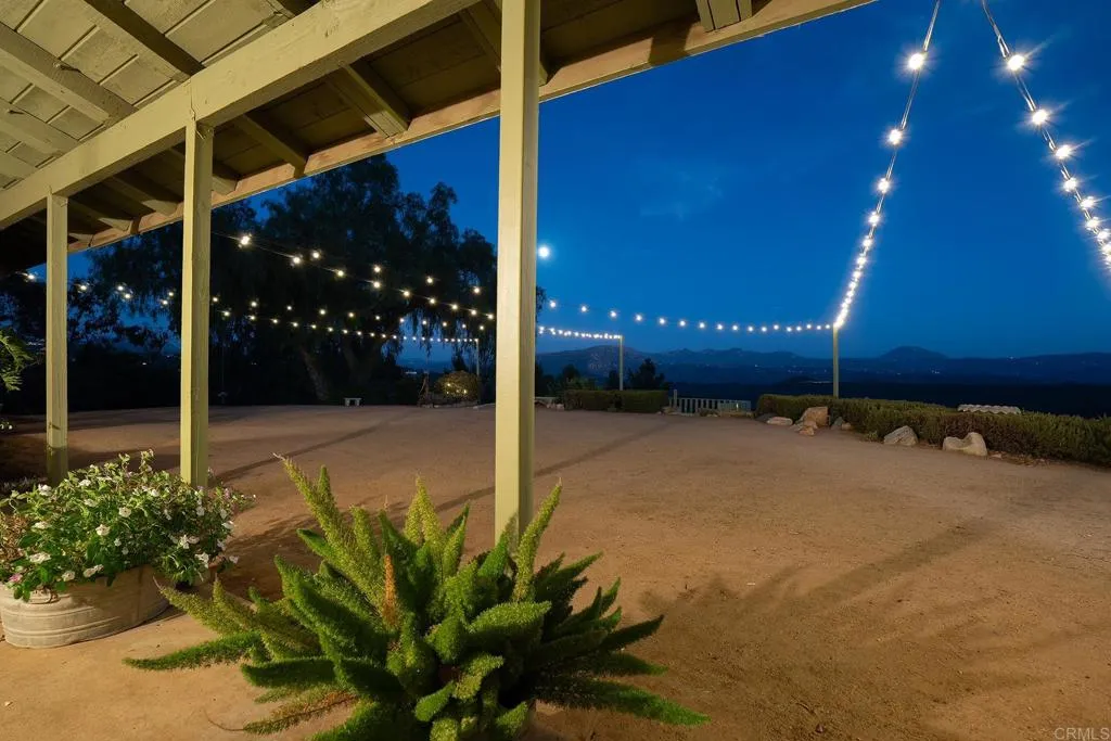 https://cdn.realtyfeed.com/cdn/127/306780493/f41b8d0a9dacddf8b08765af0d25e918.webp