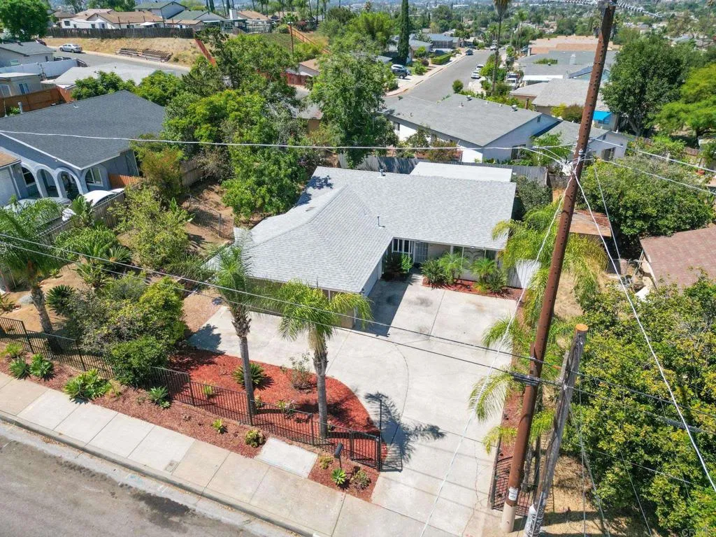 https://cdn.realtyfeed.com/cdn/127/306780500/ee4c453e0b8ca9997db52bfb96d11376.webp