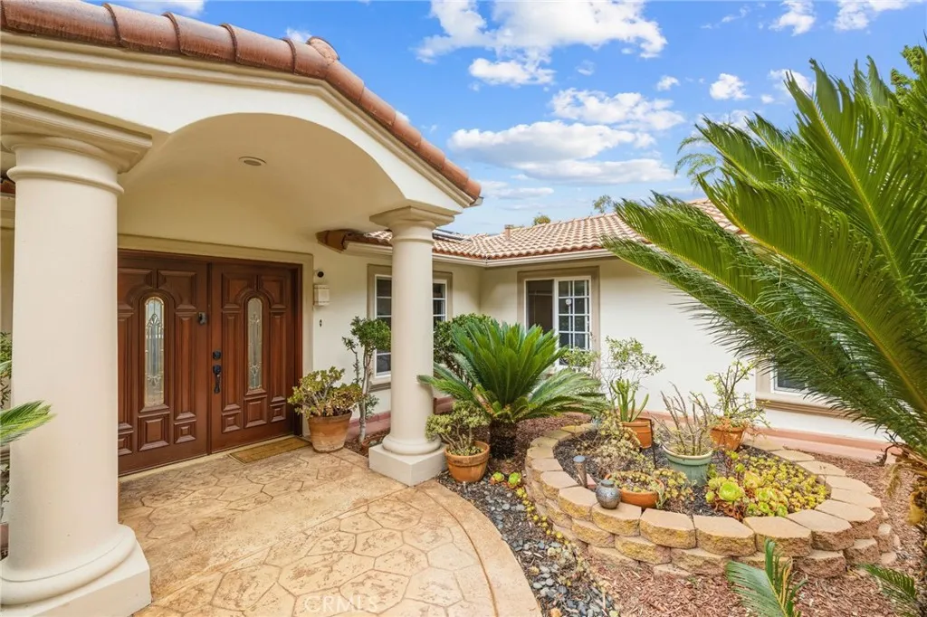 5762 Desert View Drive, La Jolla, CA 92037 - Photo 3 of 35, La Jolla, CA