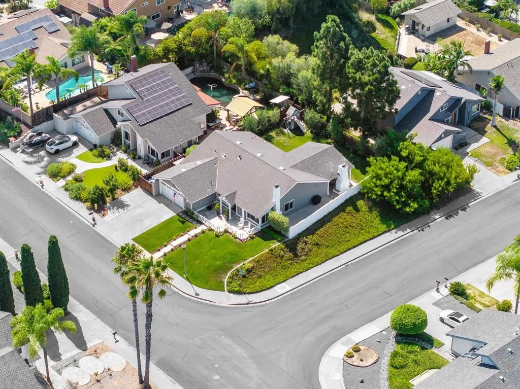 2929 Gaviota Circle, Carlsbad, CA 92009 - Photo 3 of 41, Carlsbad, CA