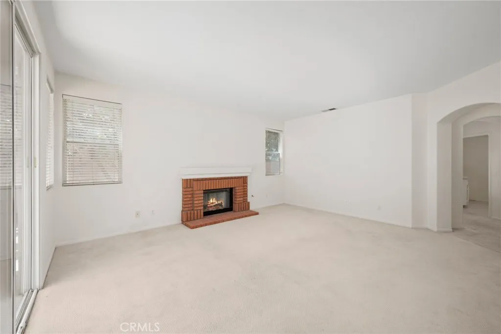 https://cdn.realtyfeed.com/cdn/127/306780626/5b636782e8c4012b9649221a832f7093.webp
