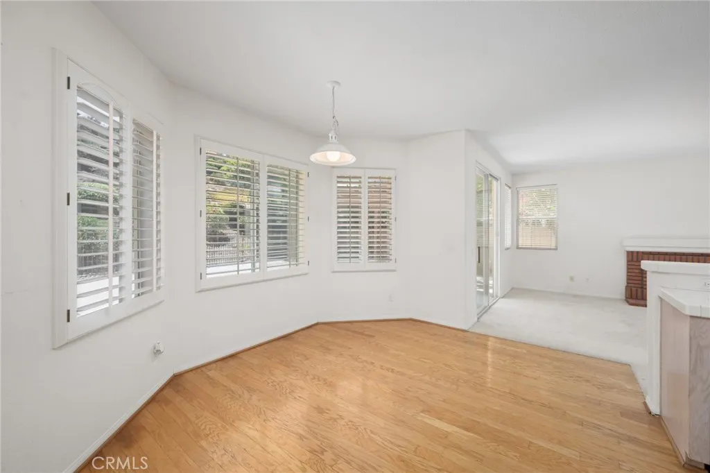 https://cdn.realtyfeed.com/cdn/127/306780626/e67ba2b7df84dbe678dbf87ed45f2e32.webp