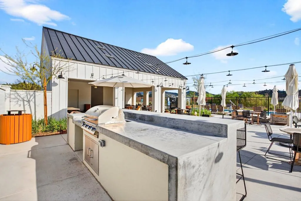 https://cdn.realtyfeed.com/cdn/127/306780662/2fa83c27141f2d4c834cdf090f440775.webp