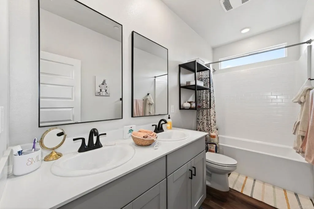 https://cdn.realtyfeed.com/cdn/127/306780662/9d59a0e6f358786bebc47581253f212f.webp