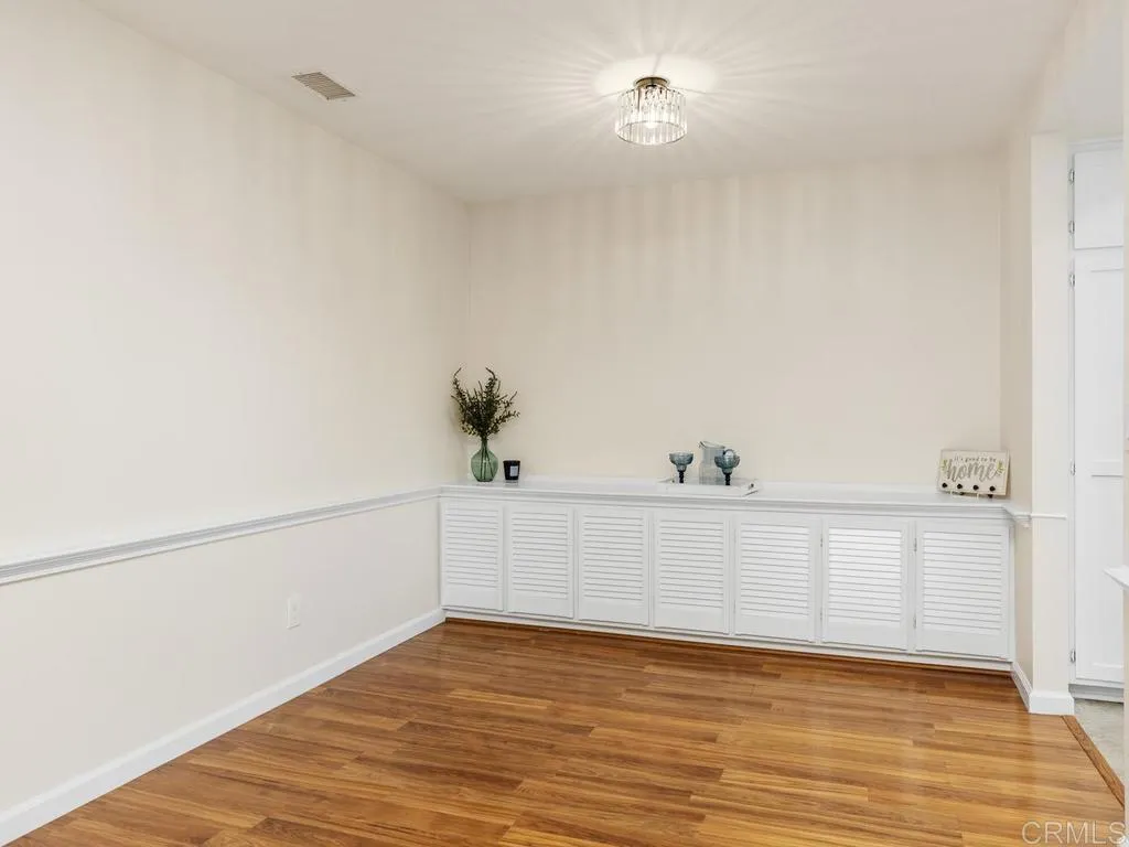 https://cdn.realtyfeed.com/cdn/127/306780671/befd5f2d509a4e291af85355dbb9c9a5.webp