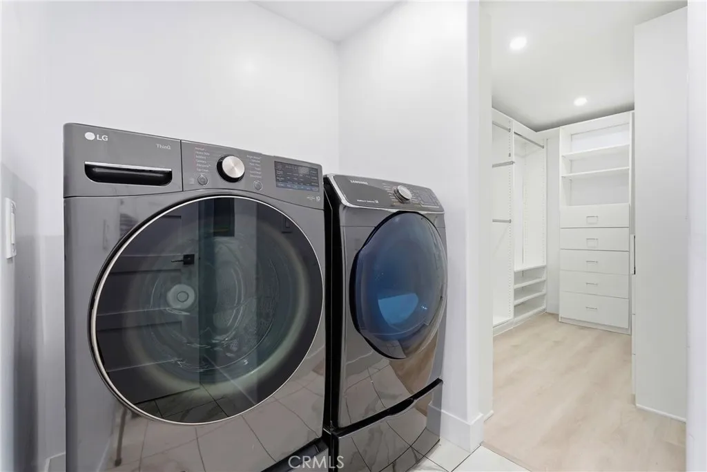 https://cdn.realtyfeed.com/cdn/127/306780682/34b7f7aac24d4b16c7e9f7c7dfdf0677.webp