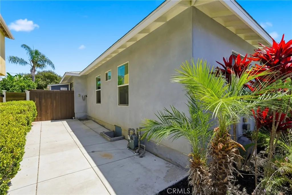 https://cdn.realtyfeed.com/cdn/127/306780682/3c6e1f2a212bf0ff684346819648ab22.webp