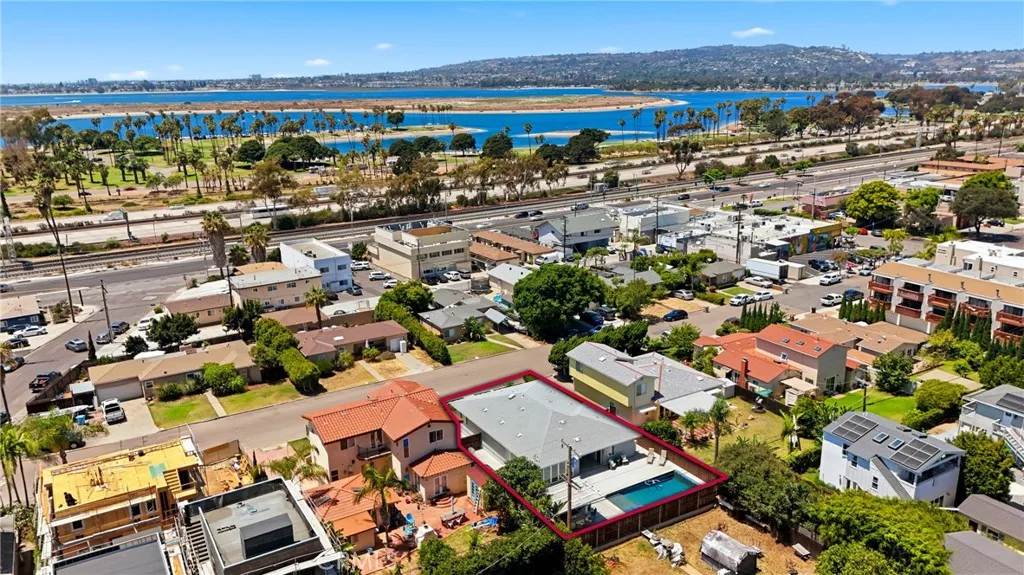 https://cdn.realtyfeed.com/cdn/127/306780682/3e3e52caab376489a934752864a0efc5.webp