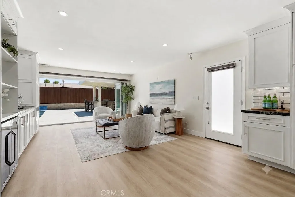 https://cdn.realtyfeed.com/cdn/127/306780682/45d23ef10e25ce31bc22834e613e9984.webp