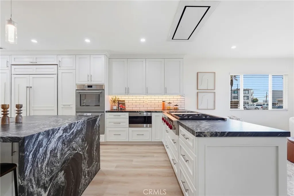 https://cdn.realtyfeed.com/cdn/127/306780682/7f956a3fdacb878ba3522fa929820ebc.webp