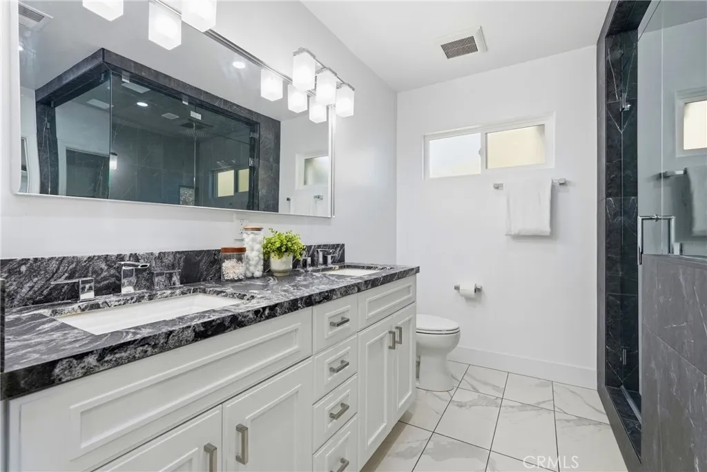 https://cdn.realtyfeed.com/cdn/127/306780682/84af8a9e8f203deebce837e7af706d46.webp