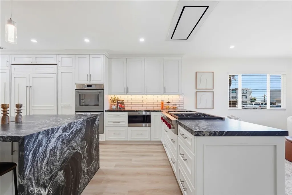 https://cdn.realtyfeed.com/cdn/127/306780682/d1db3a0271a5368303d8a986acb6fa3f.webp