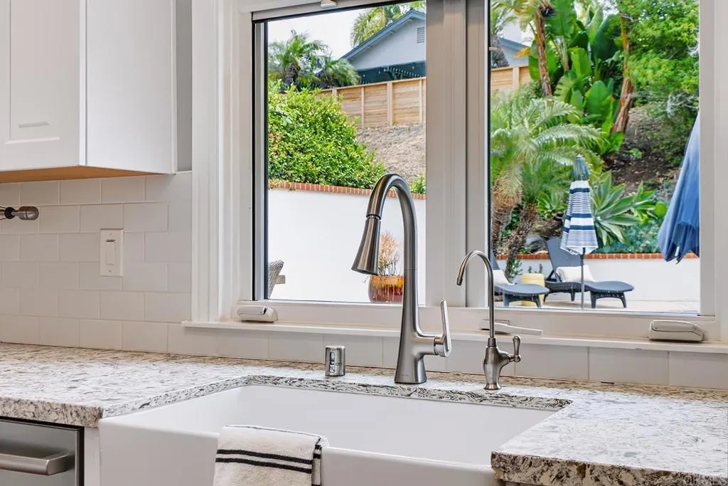 https://cdn.realtyfeed.com/cdn/127/306780685/15b21fd49487e3edb517e2ca17ee03bb.webp