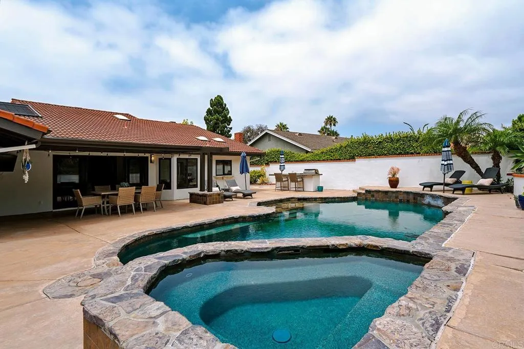 https://cdn.realtyfeed.com/cdn/127/306780685/35c57c1de9d57fe268af2e2fa66501d3.webp