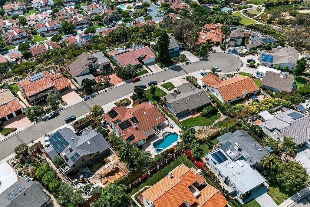 https://cdn.realtyfeed.com/cdn/127/306780685/e41f7706df935ba5f7970c2296576ff7.webp